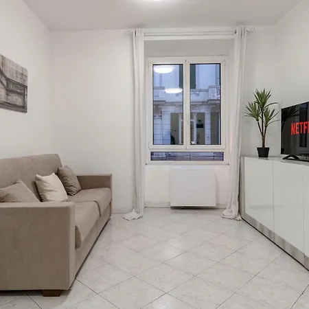 H11 M Town 119 - Centro * San Remo